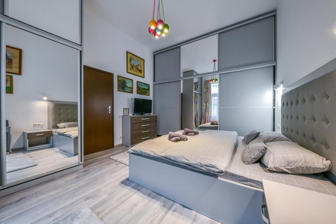 Glam Apartment Cluj-Napoca Exterior photo