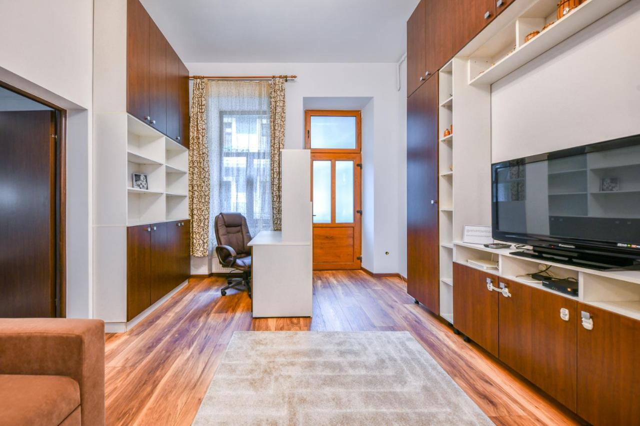 Glam Apartment Cluj-Napoca Exterior photo